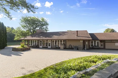 49 Oak Hill Colony Fox Lake IL 60020