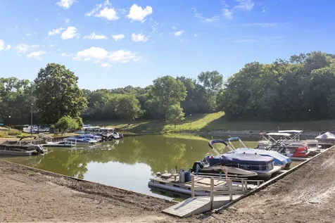 49 Oak Hill Colony Fox Lake IL 60020