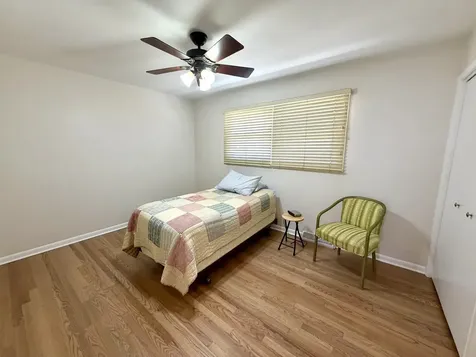 8927 South Sacramento Avenue Evergreen Park IL 60805