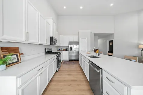 1306 South Wind Drive Sandwich IL 60548