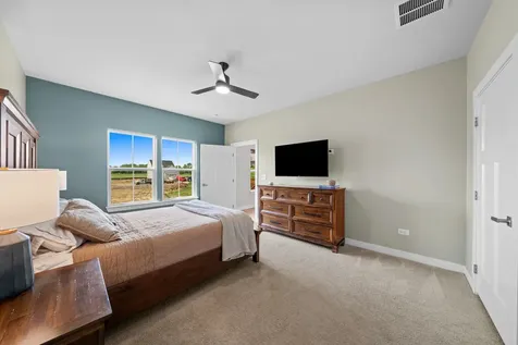 1306 South Wind Drive Sandwich IL 60548