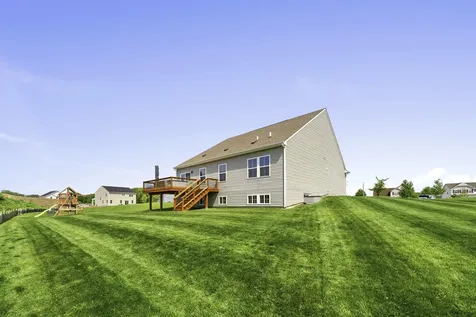 1306 South Wind Drive Sandwich IL 60548