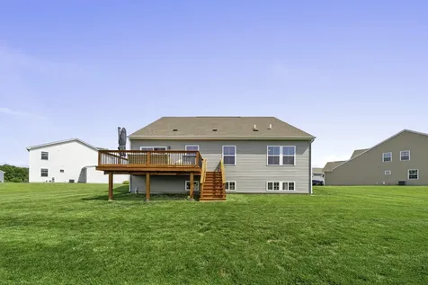 1306 South Wind Drive Sandwich IL 60548