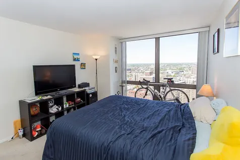 2650 North Lakeview Avenue Chicago IL 60614