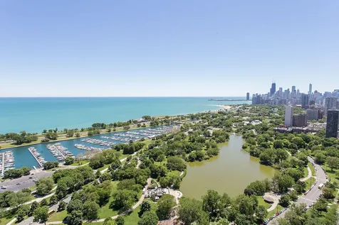 2650 North Lakeview Avenue Chicago IL 60614