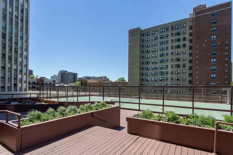 2650 North Lakeview Avenue Chicago IL 60614