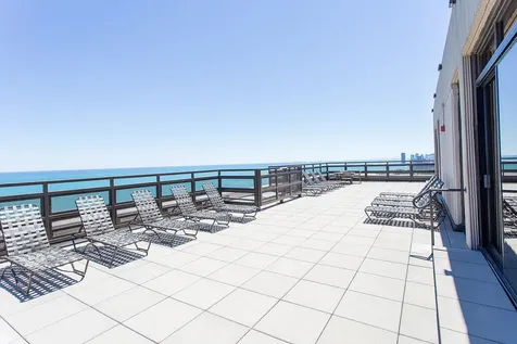 2650 North Lakeview Avenue Chicago IL 60614