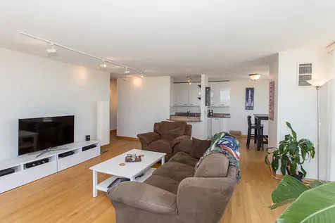 2650 North Lakeview Avenue Chicago IL 60614