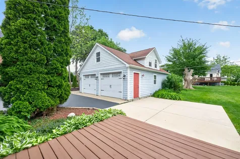 7339 South Park Avenue Burr Ridge IL 60527