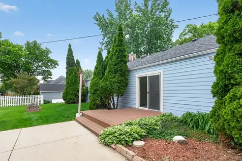 7339 South Park Avenue Burr Ridge IL 60527