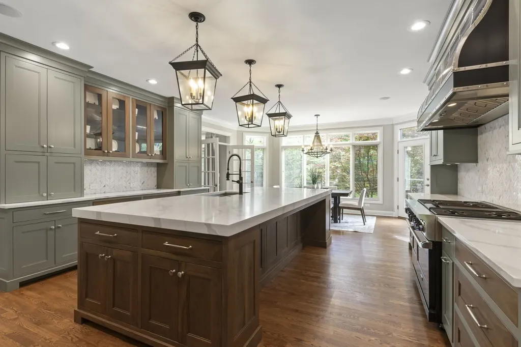 1046 Sylvan Circle Naperville IL 60540