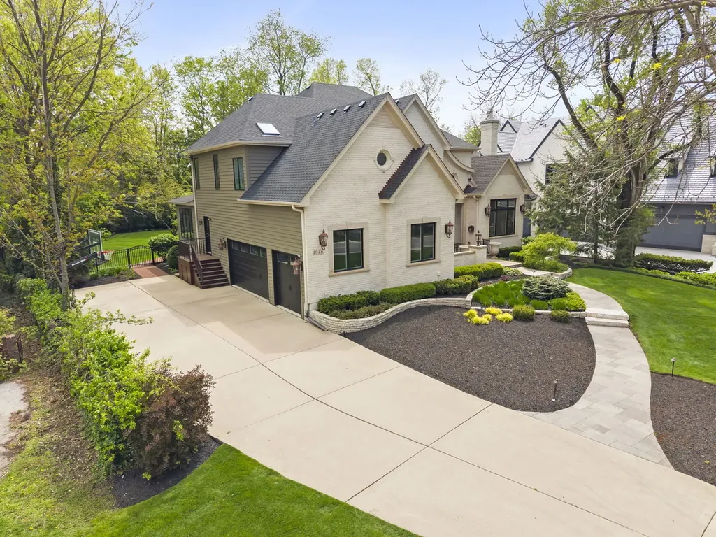 1046 Sylvan Circle Naperville IL 60540