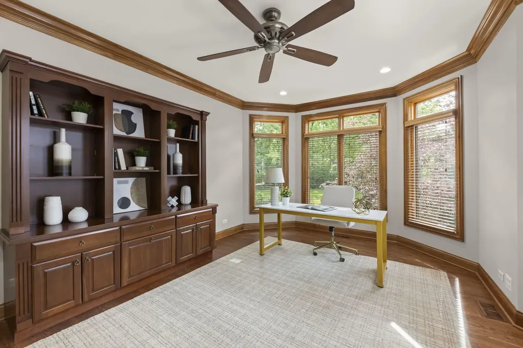 1046 Sylvan Circle Naperville IL 60540