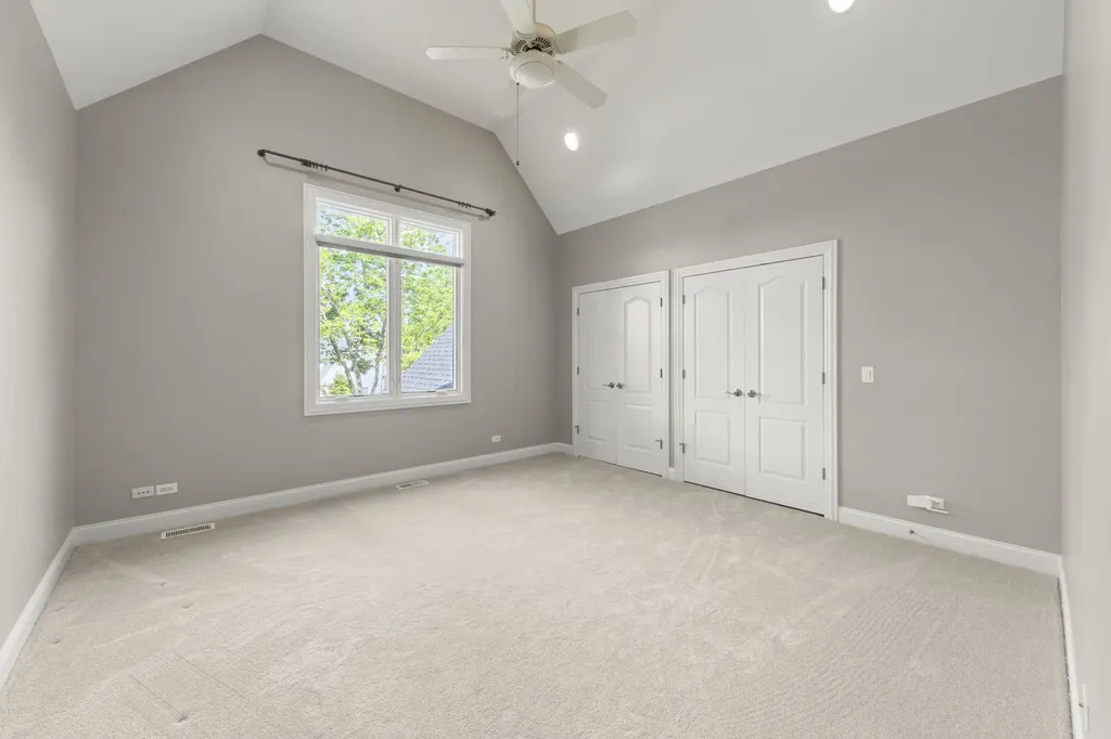 1046 Sylvan Circle Naperville IL 60540