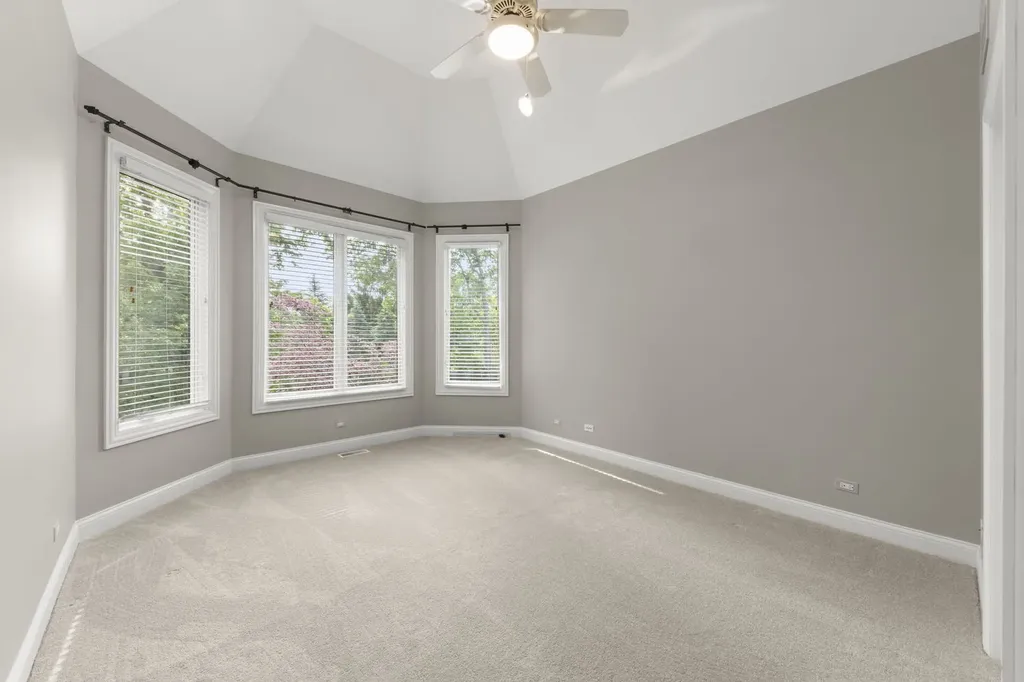 1046 Sylvan Circle Naperville IL 60540