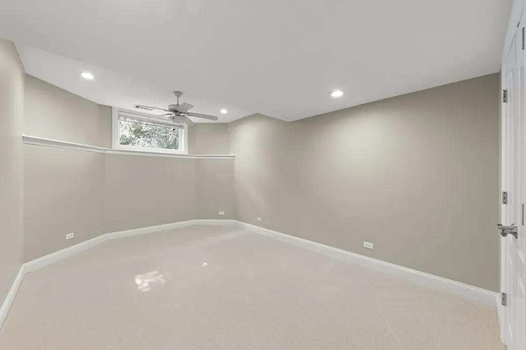 1046 Sylvan Circle Naperville IL 60540