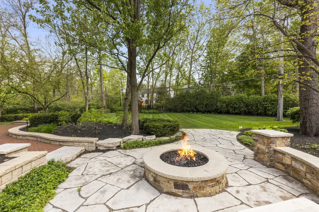 1046 Sylvan Circle Naperville IL 60540