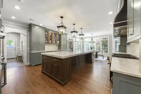 1046 Sylvan Circle Naperville IL 60540