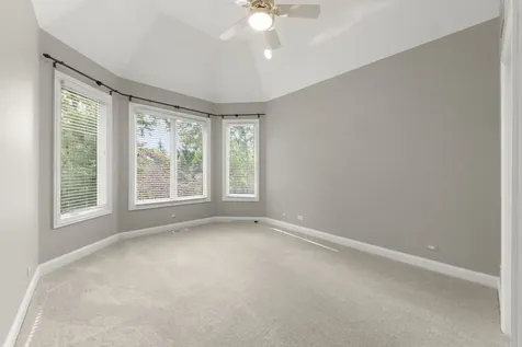 1046 Sylvan Circle Naperville IL 60540