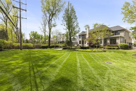 1046 Sylvan Circle Naperville IL 60540