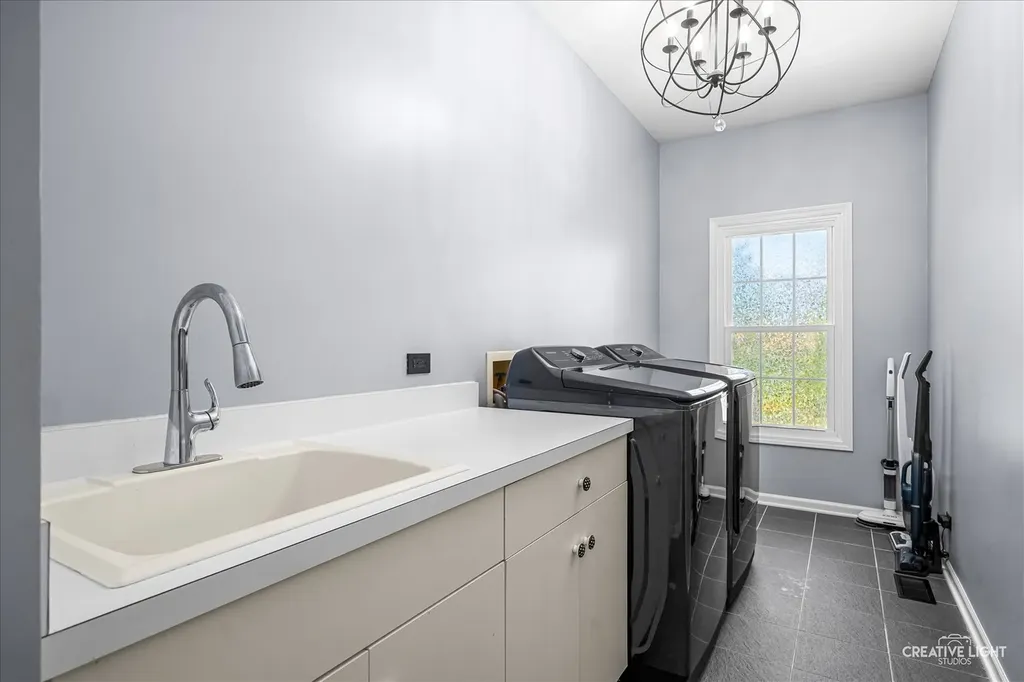 4303 Ariel Court Naperville IL 60564