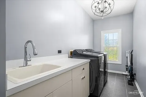 4303 Ariel Court Naperville IL 60564