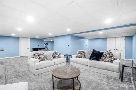 4303 Ariel Court Naperville IL 60564