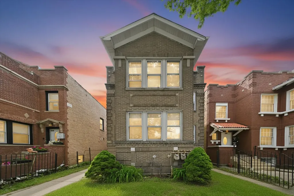 4918 North Monticello Avenue Chicago IL 60625