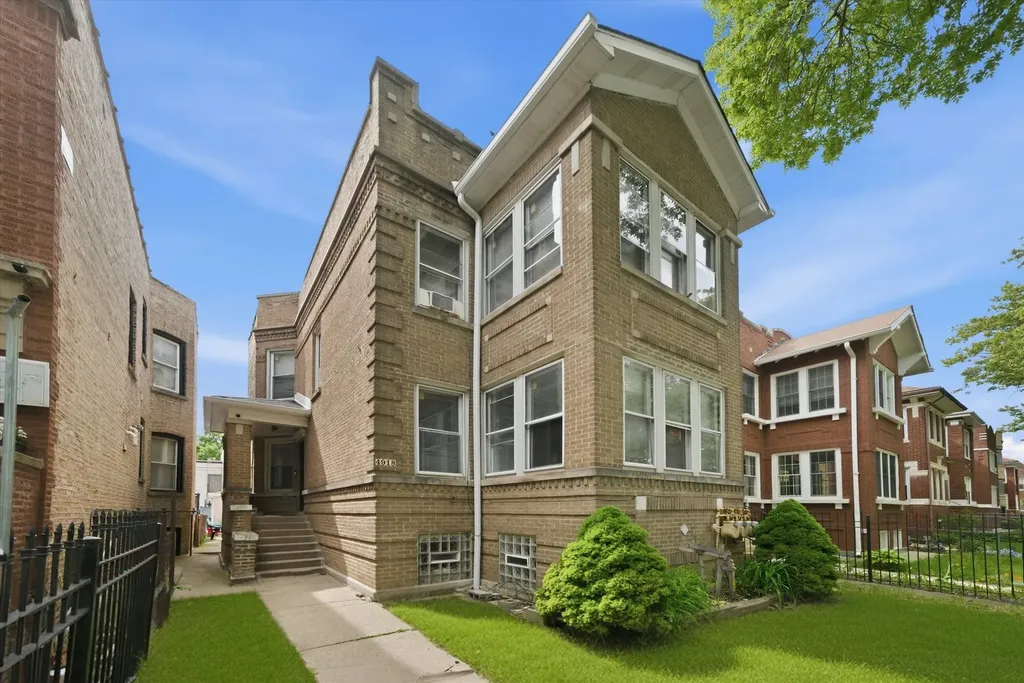 4918 North Monticello Avenue Chicago IL 60625