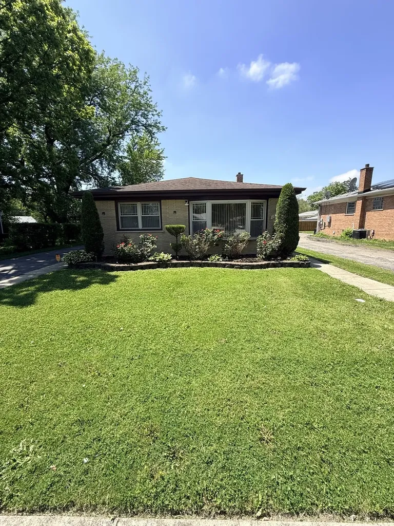 15646 Church Drive South Holland IL 60473