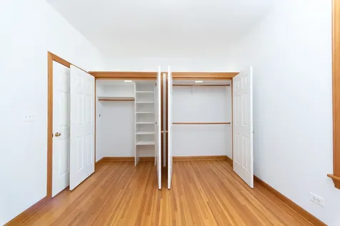 5610 North Kenmore Avenue Chicago IL 60660