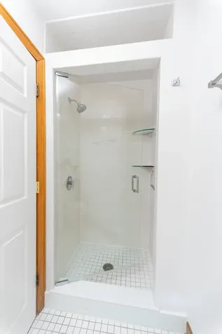 5610 North Kenmore Avenue Chicago IL 60660
