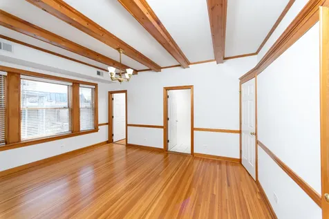 5610 North Kenmore Avenue Chicago IL 60660