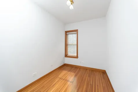 5610 North Kenmore Avenue Chicago IL 60660