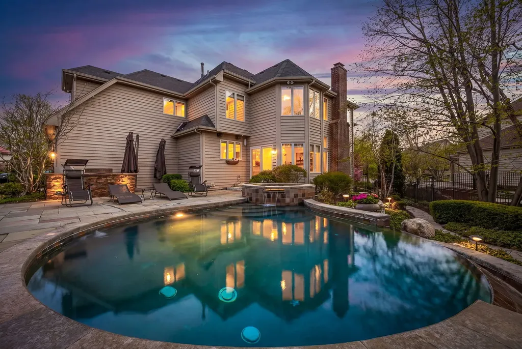 39W514 Bealer Circle Geneva IL 60134
