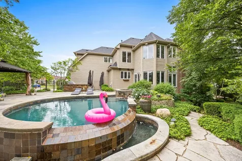 39W514 Bealer Circle Geneva IL 60134