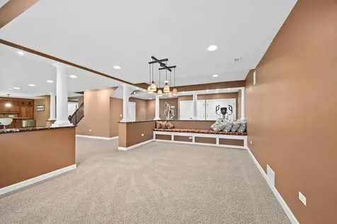 39W514 Bealer Circle Geneva IL 60134