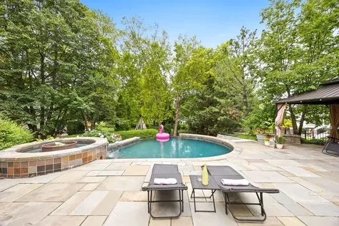 39W514 Bealer Circle Geneva IL 60134