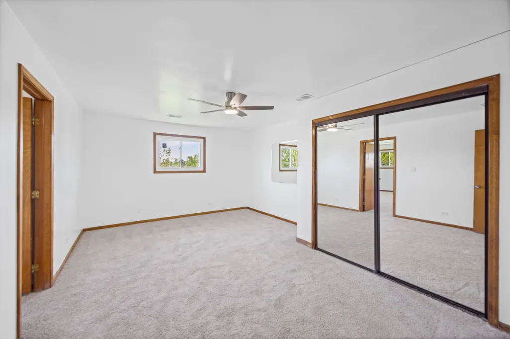 725 North 8th Avenue Addison IL 60101