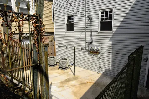 1828 North Bissell Street Chicago IL 60614