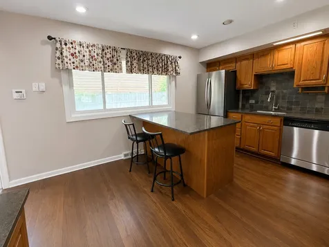 360 East Huntington Lane Elmhurst IL 60126