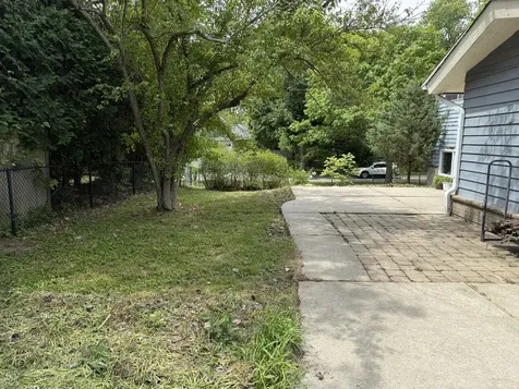 1958 Castlewood Road Highland Park IL 60035