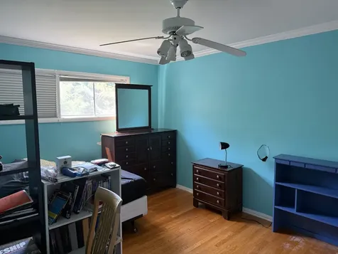 1958 Castlewood Road Highland Park IL 60035
