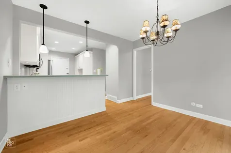 53 Briarwood Square Indian Head Park IL 60525