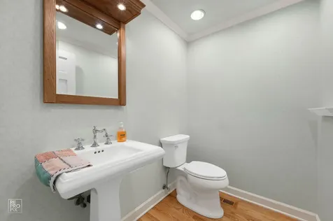 53 Briarwood Square Indian Head Park IL 60525