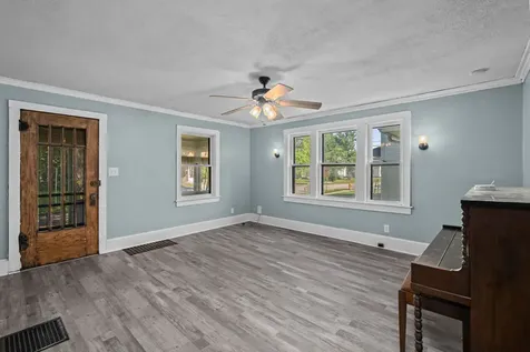 1419 17TH Street Moline IL 61265