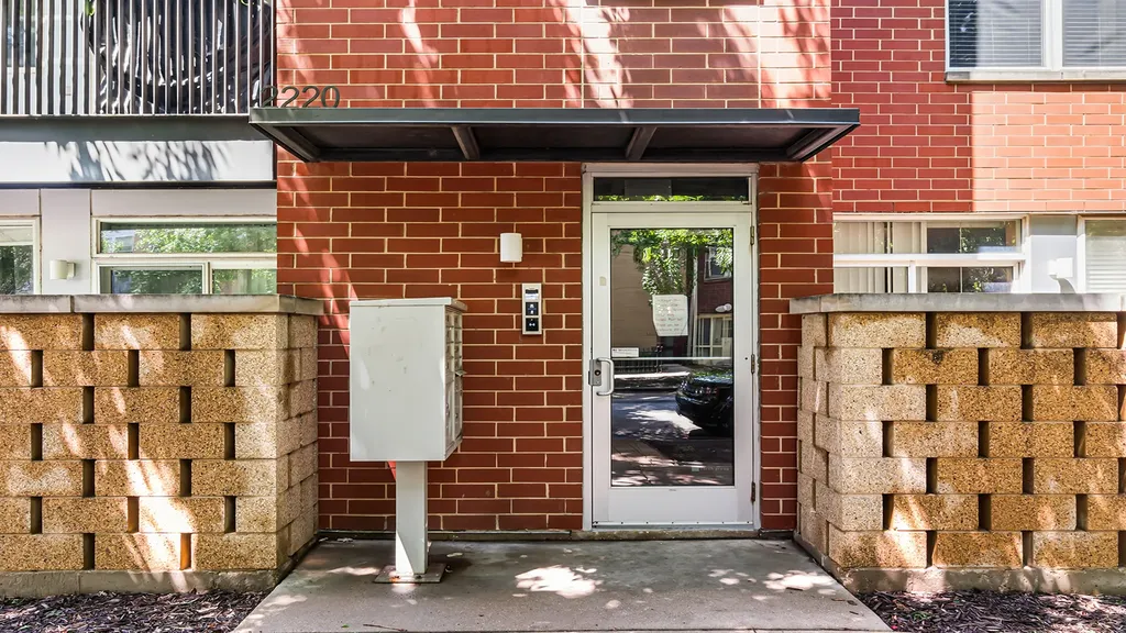 2220 West Maypole Avenue Chicago IL 60612