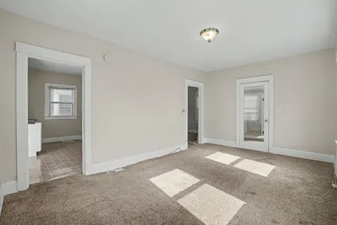 236 15TH Avenue East Moline IL 61244