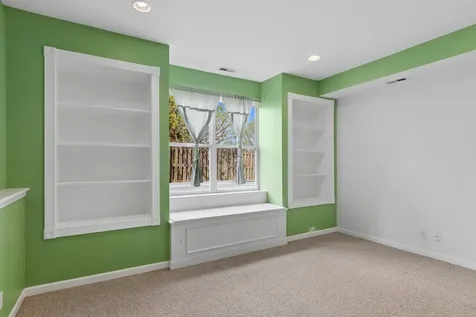 241 Ashcroft Lane Oswego IL 60543