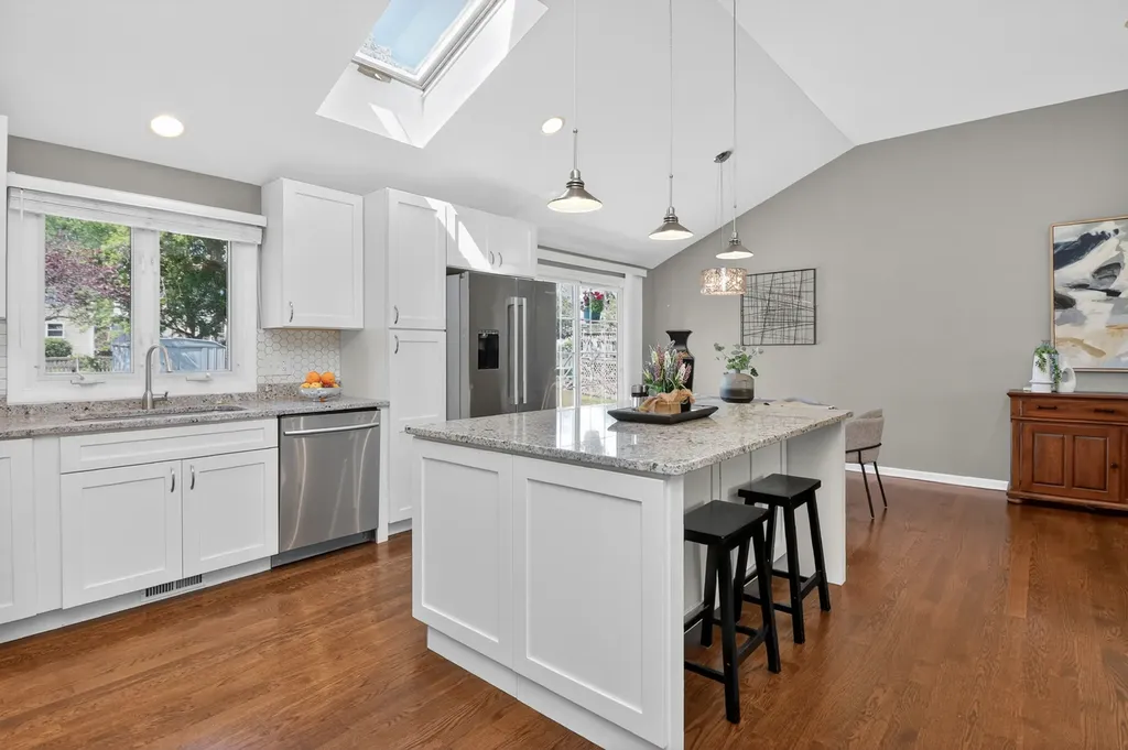 1136 Oxford Street Downers Grove IL 60516